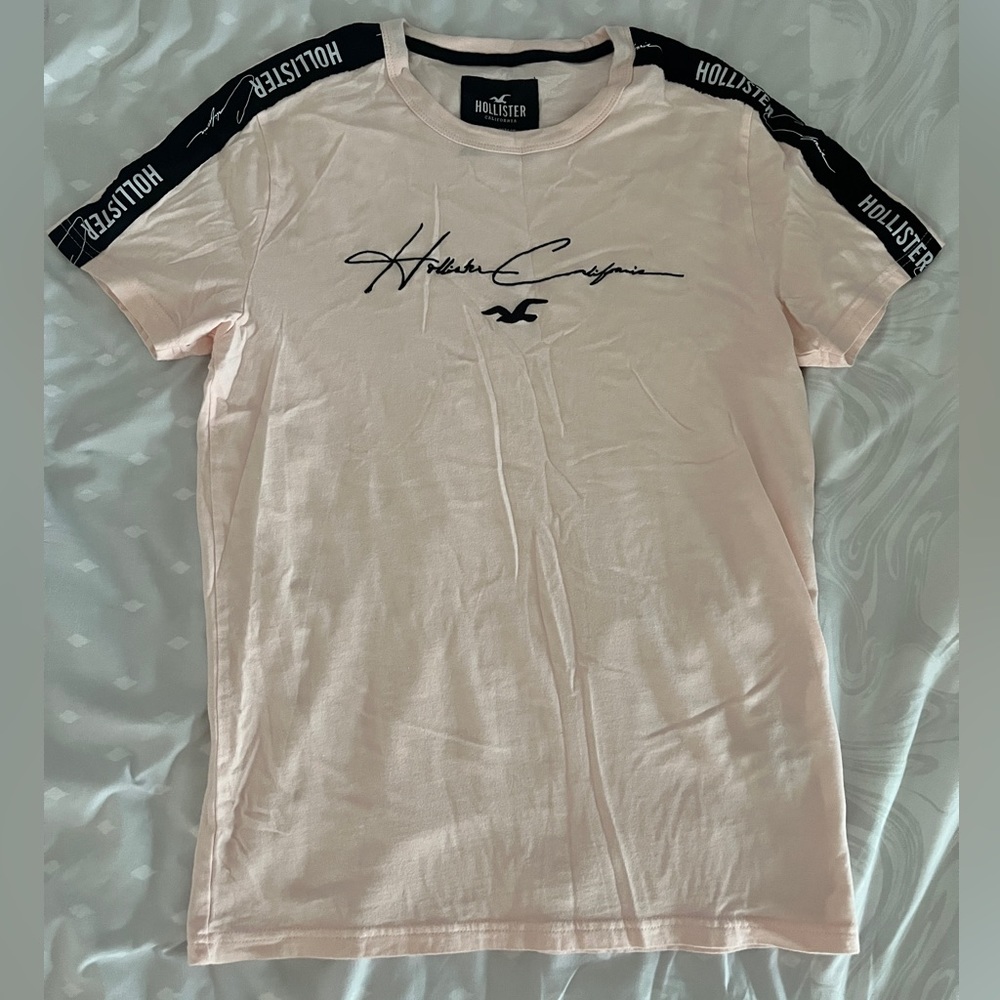 Hollister T-shirt